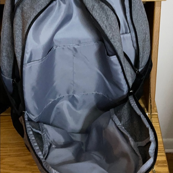 Under Armour Hustle 4.0 Backpack - Picture 6 of 10